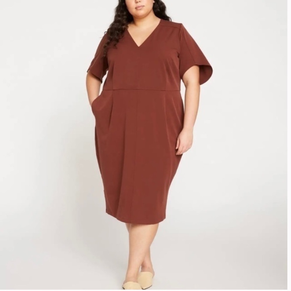 NWT Universal Standard Moira V Neck Twill Dress Mocha